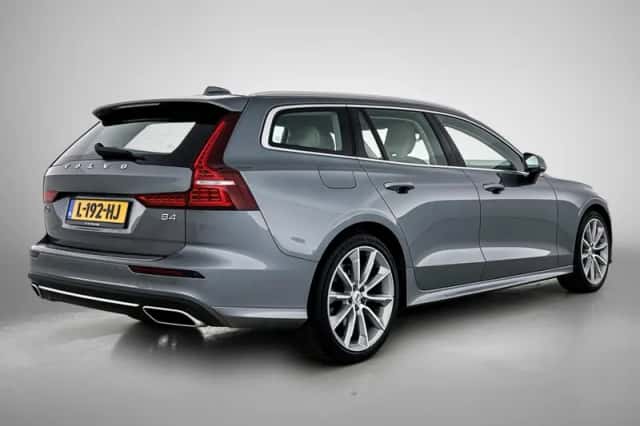 Volvo V60 (2021) thumbnail 4