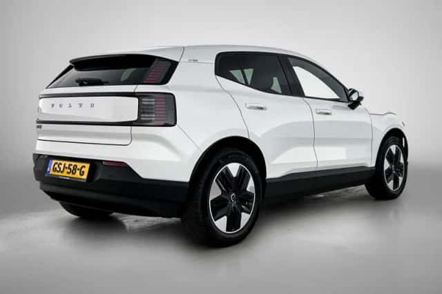 Volvo EX30 (2024) thumbnail 5