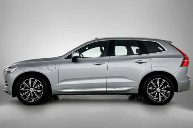 Volvo XC60 (2019) thumbnail 2