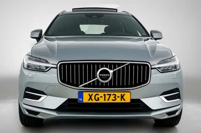 Volvo XC60 (2019) thumbnail 5