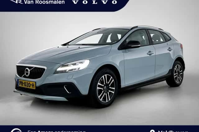 Volvo V40 (2017) thumbnail 1