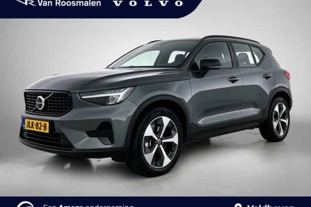 Volvo XC40 (2025) thumbnail 1