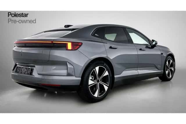 Polestar 4 (2024) thumbnail 4