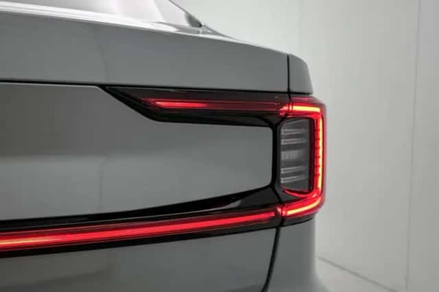 Polestar 2 (2026) thumbnail 6