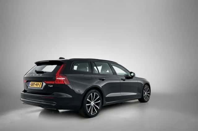 Volvo V60 (2024) thumbnail 4