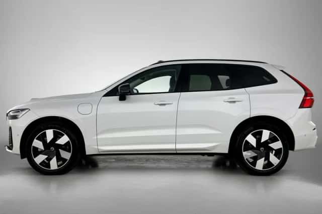 Volvo XC60 (2025) thumbnail 2