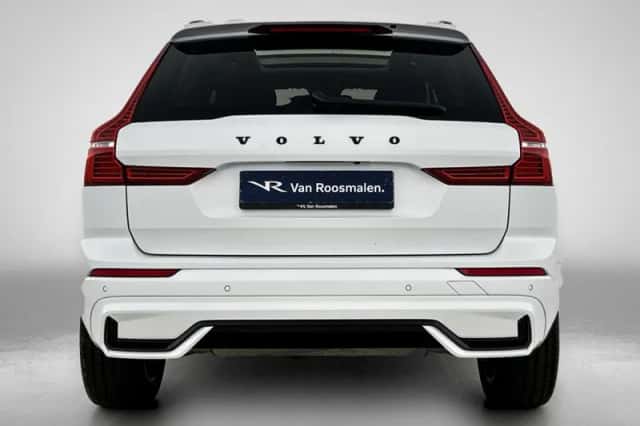 Volvo XC60 (2025) thumbnail 3