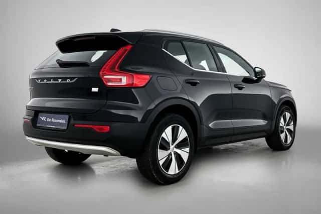 Volvo XC40 (2022) thumbnail 4