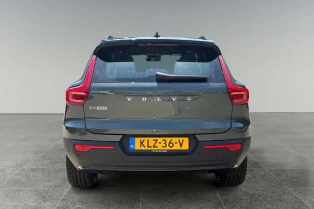 Volvo EX40 (2026) thumbnail 3