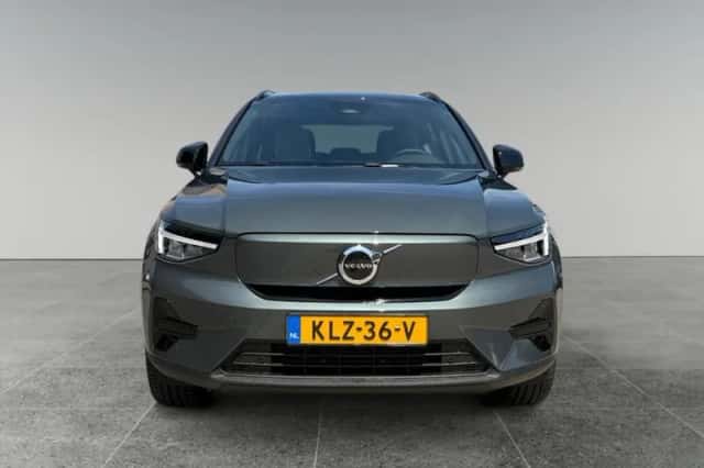 Volvo EX40 (2026) thumbnail 4
