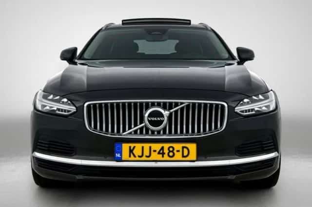 Volvo V90 (2022) thumbnail 4