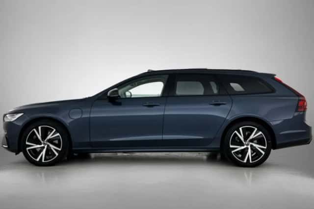 Volvo V90 (2023) thumbnail 2