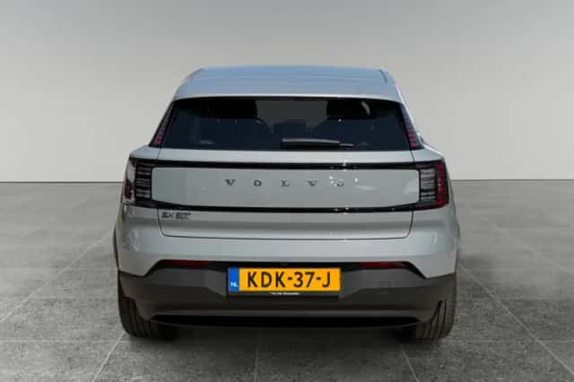 Volvo EX30 (2026) thumbnail 5