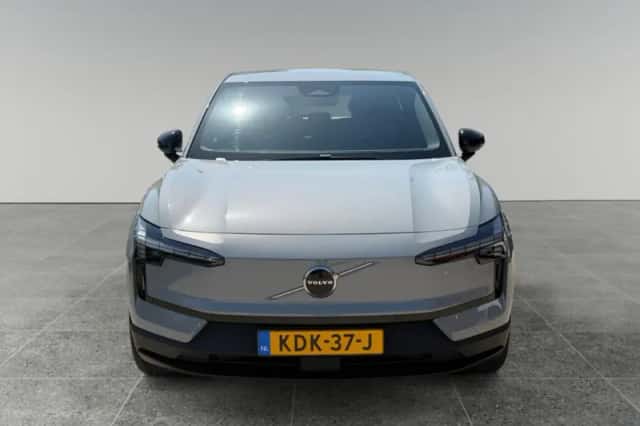 Volvo EX30 (2026) thumbnail 6
