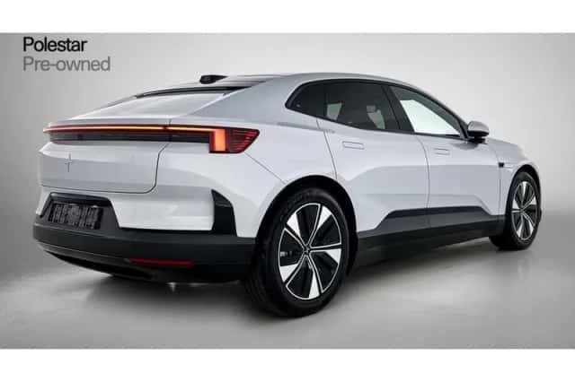 Polestar 4 (2024) thumbnail 4