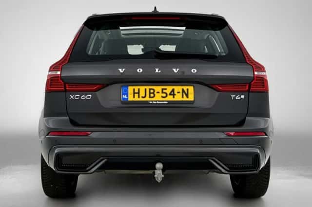 Volvo XC60 (2025) thumbnail 3