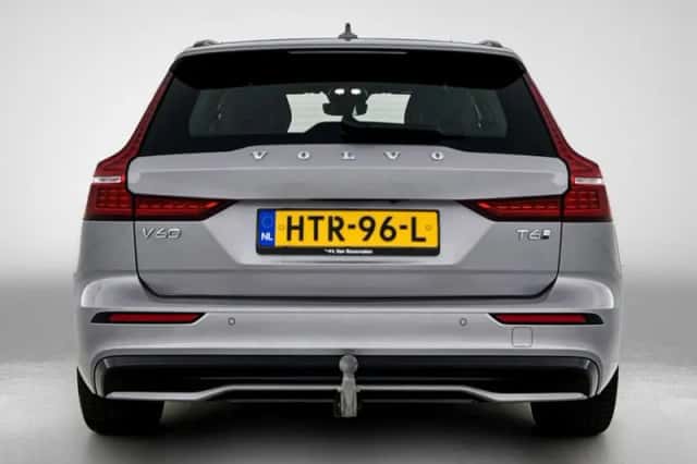 Volvo V60 (2025) thumbnail 3