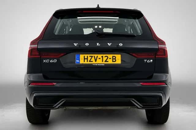 Volvo XC60 (2025) thumbnail 3