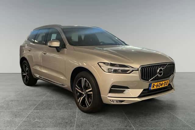 Volvo XC60 (2019) thumbnail 2