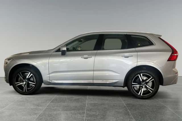 Volvo XC60 (2019) thumbnail 3