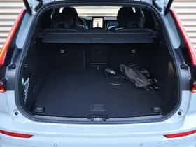 Volvo XC60 (2025) thumbnail 32