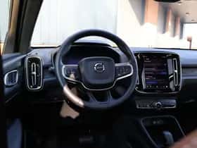 Volvo EX40 (2025) thumbnail 18