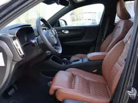 Volvo EX40 (2025) thumbnail 9
