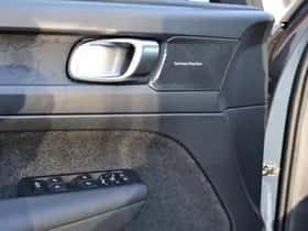 Volvo EX40 (2025) thumbnail 10
