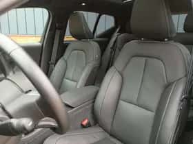 Volvo EX40 (2025) thumbnail 14