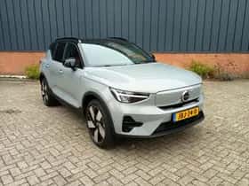 Volvo EX40 (2025) thumbnail 3