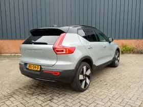 Volvo EX40 (2025) thumbnail 5