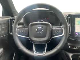 Volvo EX40 (2025) thumbnail 13