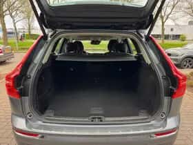 Volvo XC60 (2018) thumbnail 14