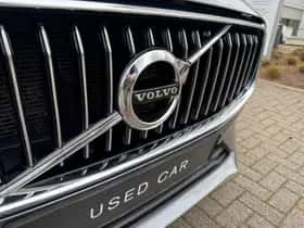 Volvo XC60 (2018) thumbnail 17