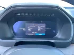 Volvo XC90 (2025) thumbnail 14