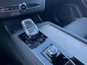 Volvo XC90 (2025) thumbnail 16