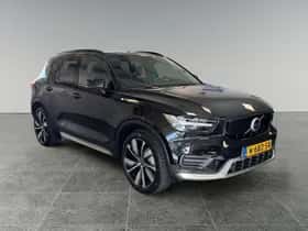 Volvo XC40 (2021) thumbnail 2