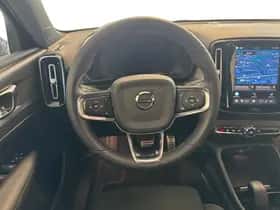 Volvo XC40 (2021) thumbnail 13