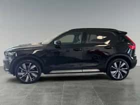Volvo XC40 (2021) thumbnail 4