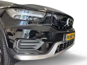 Volvo XC40 (2021) thumbnail 7