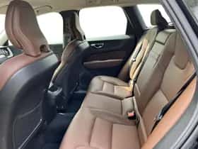Volvo XC60 (2019) thumbnail 17