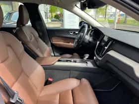 Volvo XC60 (2019) thumbnail 20