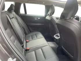Volvo V60 (2023) thumbnail 18