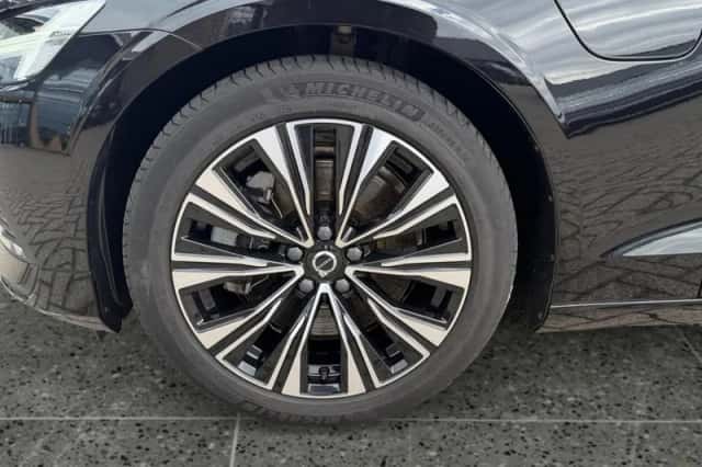 Volvo V60 (2022) thumbnail 6