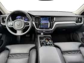 Volvo V60 (2022) thumbnail 10