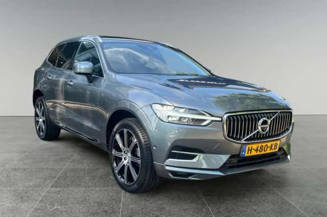 Volvo XC60 (2020) thumbnail 2