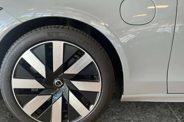 Volvo V90 (2024) thumbnail 5