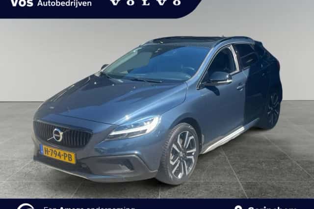 Volvo V40 (2020) thumbnail 1
