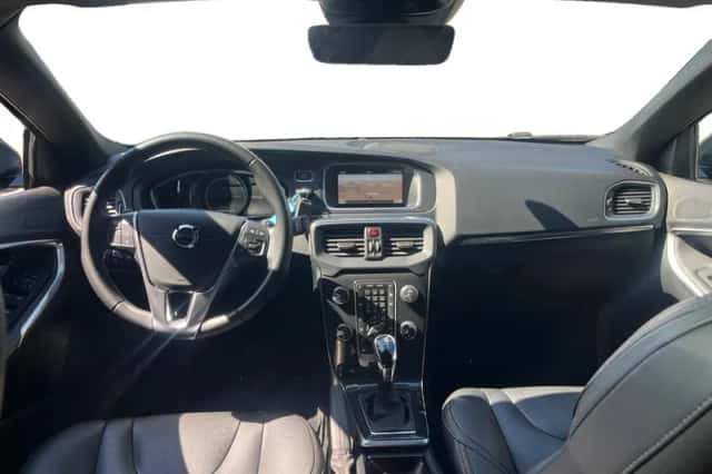 Volvo V40 (2020) thumbnail 3