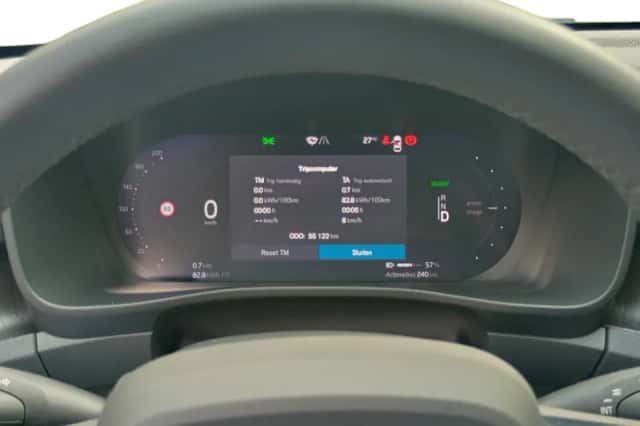 Volvo XC40 (2024) thumbnail 6